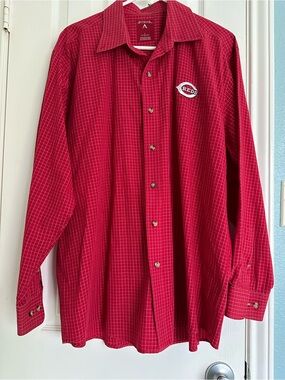 Antigua red & white plaid shirt embroidered Cincinnati Reds logo size Large